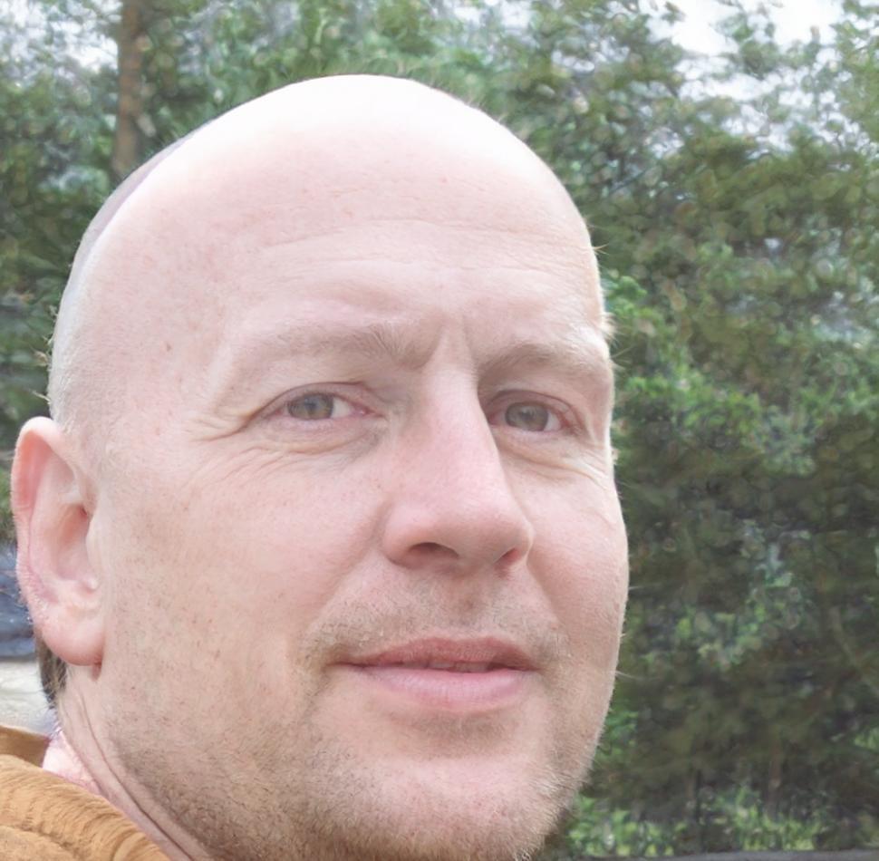 Portrait von Dr. Henrik Lindqvist, Finanzexperte und Programmleiter